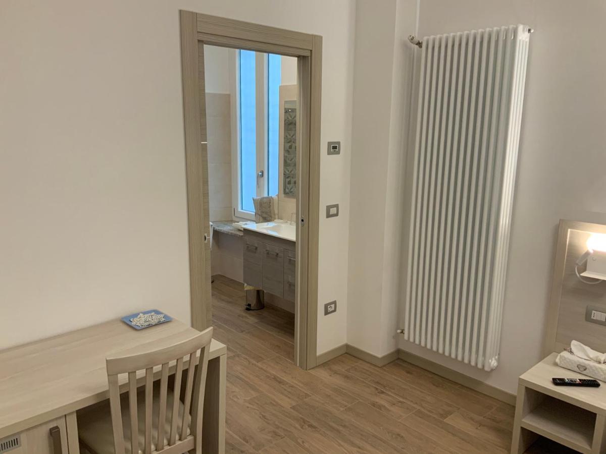 Residenza Pezzani Hotel Parma Eksteriør billede