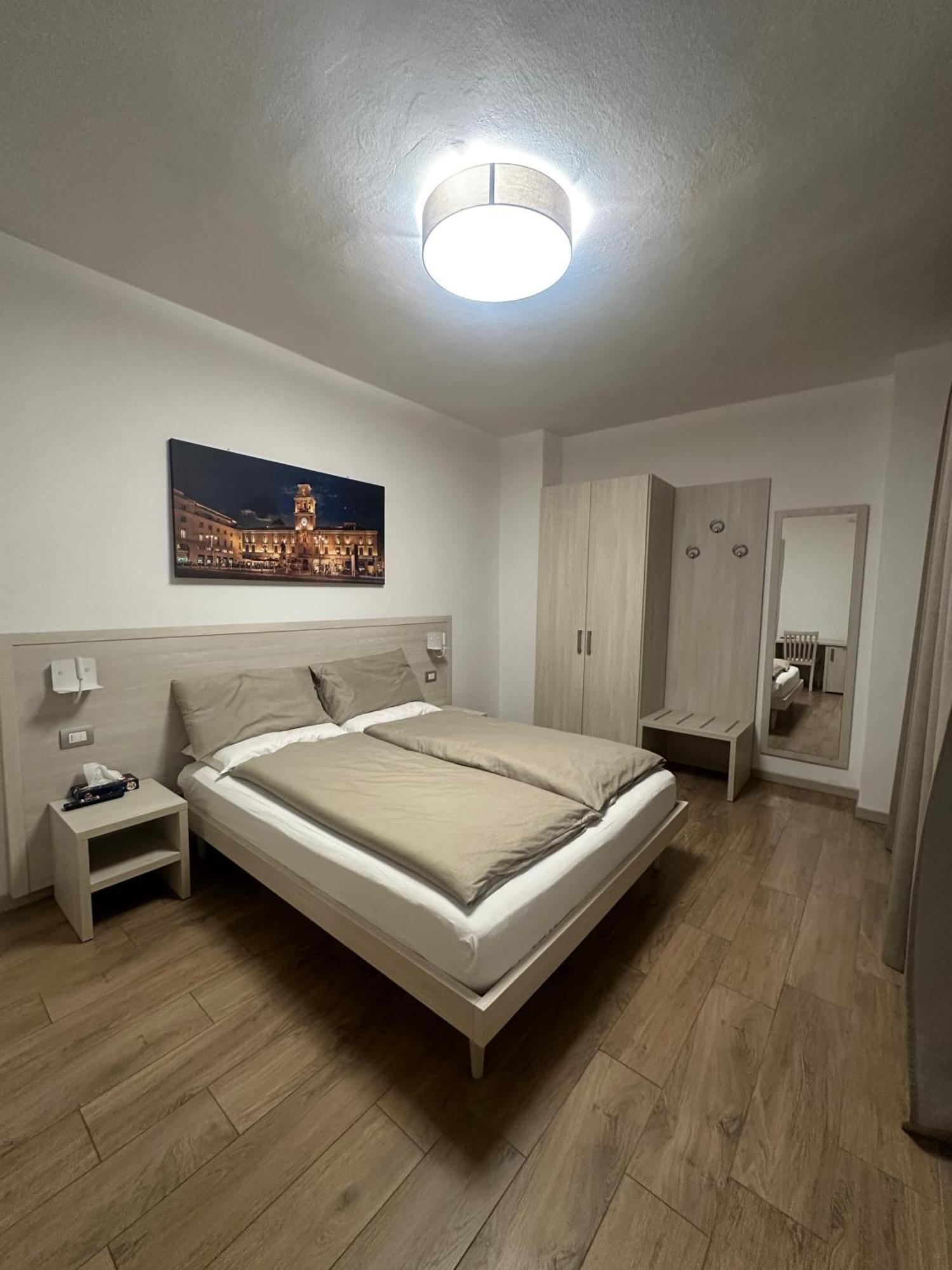 Residenza Pezzani Hotel Parma Eksteriør billede